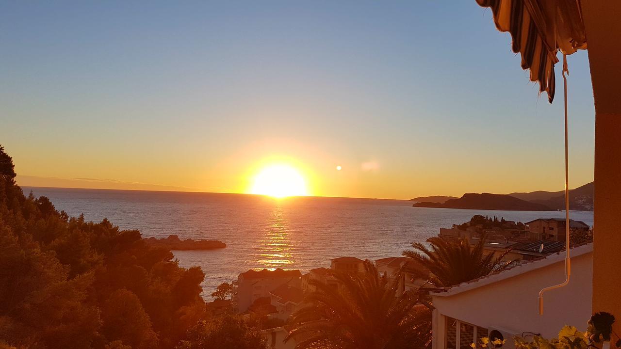 Famelja Jovanovic Apartman Sveti Stefan